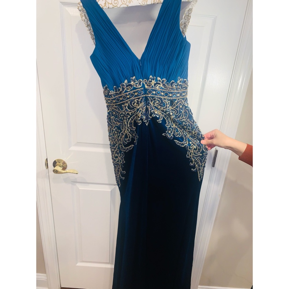 Velvet Modest long blue evening gown/dress